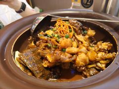 黄焖甲鱼鸡煲-聚味罗记大排檔·烧烤·鲜鱼杂·甲鱼煲(科学馆店)