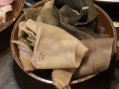 绿色毛肚-草根老火锅(铜梁店)
