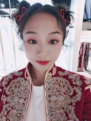 -索菲亚婚纱摄影