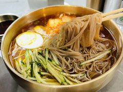 -围炉肉舍丹东海鲜烤肉·烤活鳗(步行街店)