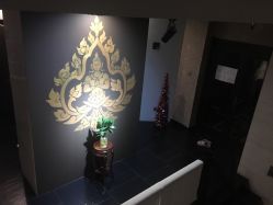 -威思丽高温瑜伽会馆