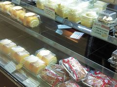 面包甜点陈列柜-红宝石·鲜奶小方(莘庄龙之梦店)