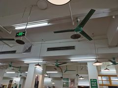 大堂-石灰市老火锅(北滨路店)