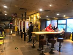大堂-麦当劳(百荣世贸商城店)
