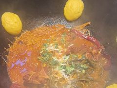 -万里闯关东铁锅炖菜馆(高新旗舰店)