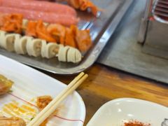 -哈尔滨小酒馆·鲜肉现穿自助烧烤(康新花园店)