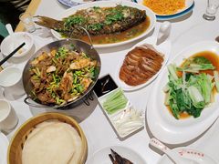 -梅利汴京烤鸭•开封豫菜地标店(晋安路店)