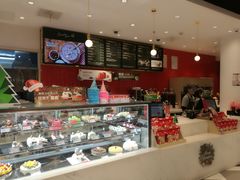 -85度C(生甜甜圈研究工坊·上海局门店)
