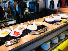 -大中华希尔顿酒店-念自助餐·嗨啤·小龙虾