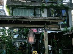 -城墙外BAR
