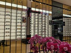 -LensCrafters亮视点(东方新天地店)