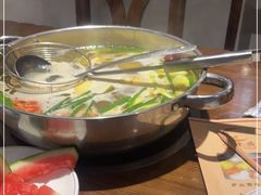 -乡土黄·鲜牛肉火锅·小龙虾(兴业街店)