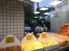 -鲍师傅糕点(江苏路店)