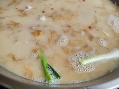 -老来福·非遗酸汤兔(凯旋路店)