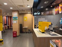 -麦当劳(乳山路店)