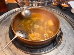 -阿山卓·野生菌火锅·纳西火塘烤肉