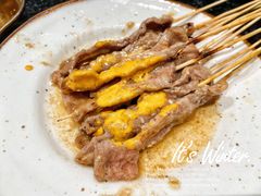 -何妹湿辣牛肉·粤式烧烤砂煲(桂雅路店)