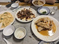 -东北菜冰城一家人