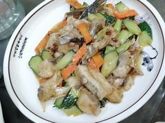 生炒鱼头-广迎居老正兴菜馆