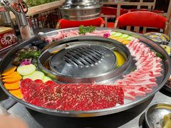 -哈哈碳都·牛肋条无限自助烤肉(台江万达店)