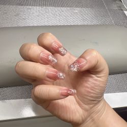 -小黑瓶美甲美睫