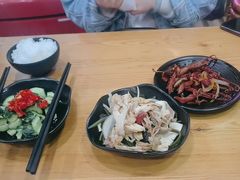 -陈老斯呼尔嗨吃烧烤(科巷店)