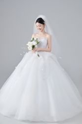 -喜爱高定婚纱摄影