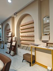 -花系美·美甲美睫精品店