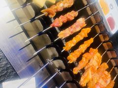 -狼遇见羊烧烤·现穿现烤(旧宫店)