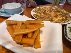 -梁姐啤酒鱼(兴坪古镇店)