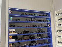 -美式眼镜·授权蔡司.依视路.尼康.豪雅.明月(南翔印象城店)