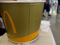 -麦当劳(南宁东站A22检票口楼上)