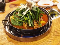 土豆排骨火锅-喇喇排骨火锅·传统韩式脊骨汤(望京西园总店)