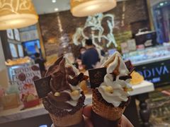 香草黑巧双重口味-GODIVA(美罗城店)
