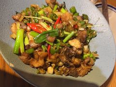 -蜗牛的家旅行主题云南菜餐厅.小酒馆(护国寺店)