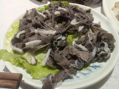 -贵府酸汤牛肉火锅·贵州老字号(飞山街店)