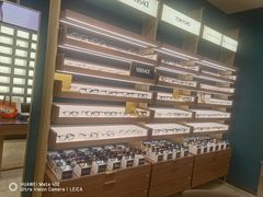 -LensCrafters亮视点(东方新天地店)