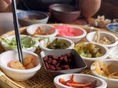 -包整·丝娃娃(一览甲秀楼风景店)