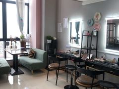 -ME觅妆·定制美妆·彩妆私教(菱角湖店)