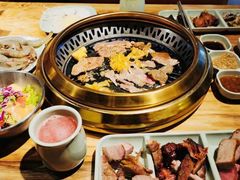 -汉江山料理级自助烤肉(荆州万达店)