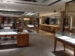 -北京七彩云南翡翠珠宝旗舰店(月坛店)