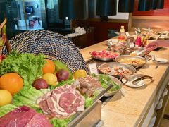 -大中华希尔顿酒店-念自助餐·海南美食·三文鱼