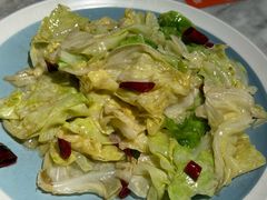手撕圆白菜-懒人盐府人家(航天桥店)