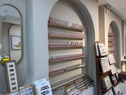 -花系美·美甲美睫精品店