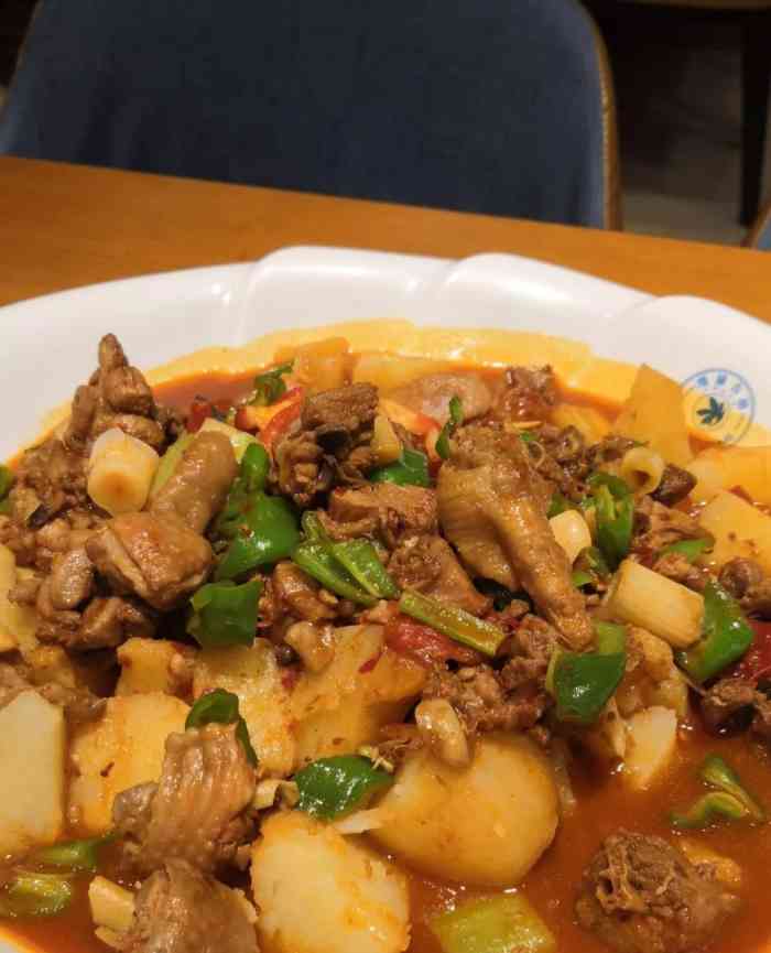 楼兰古丽新疆菜(解放路悦荟店)-"因为这家有宝宝套餐,所以就进来看看.