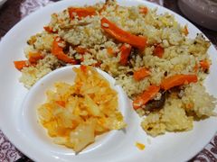 手抓饭-新疆伏拉沃餐厅(白龙南路店)
