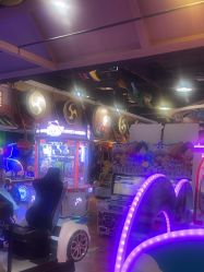 -卡通尼乐园(新达汇三林店)