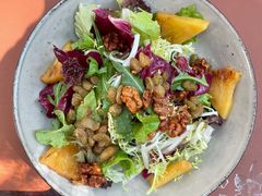 烤菠萝色拉-Golden Lily河内巴黎法越料理餐厅(建国西路店)