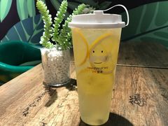 皇茶-汇吃汇喝美食街(上海建发浦悦荟广场店)