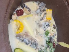 -鲜念蒸汽石锅鱼(红山6979店)